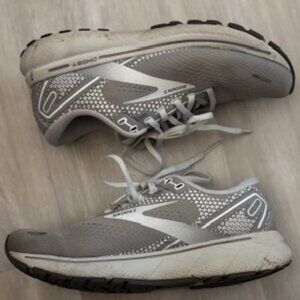 Brooks Womens Ghost 14 1203561B089 Gray Running Shoes Sneakers size 8